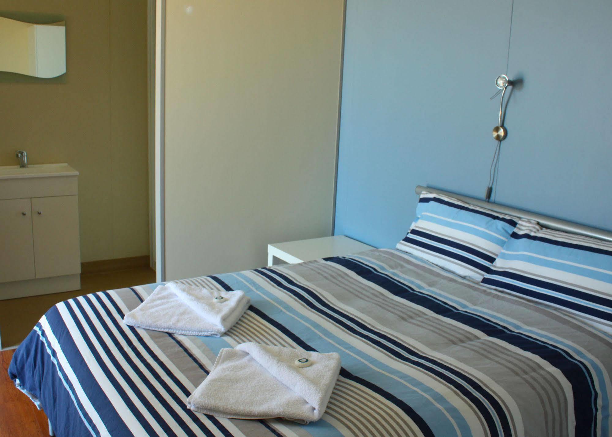 Merinda Village Hotel Боуен Екстериор снимка