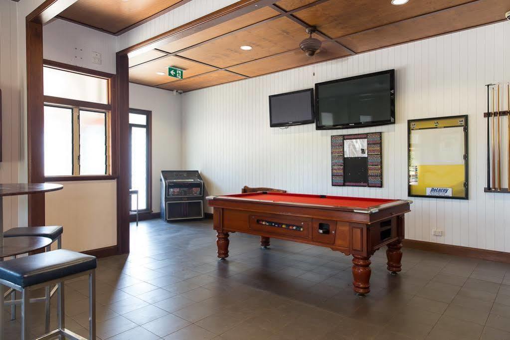 Merinda Village Hotel Боуен Екстериор снимка